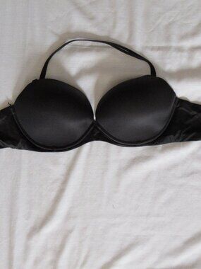 Victoria's Secret Strapless Pushup 36DD - black